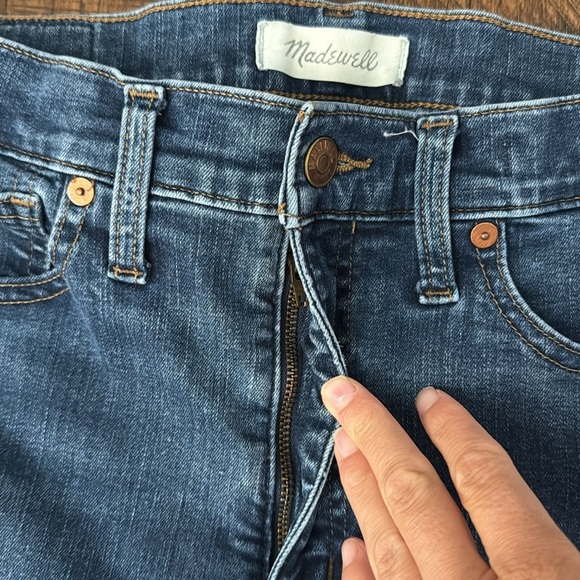 Madewell the 10” High Rise Skinny Jean - Picture 3 of 9
